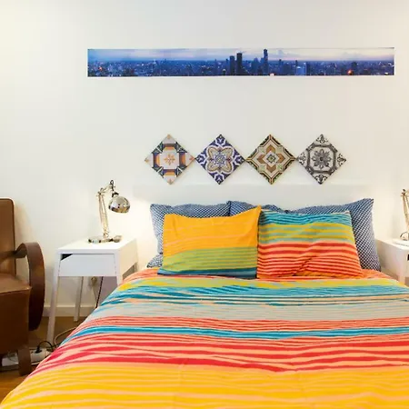 Quarto em Acomodações Particulares Cozy Place In 23