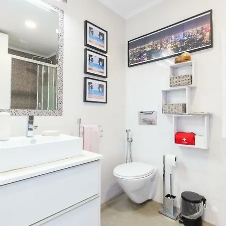 Cozy Place In 23 * Лісабон