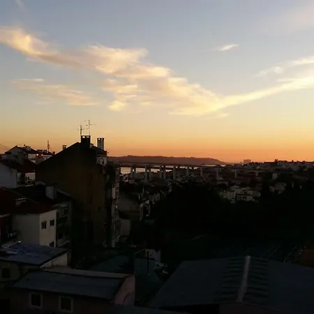 Cozy Place In 23 Проживання в сім'ї